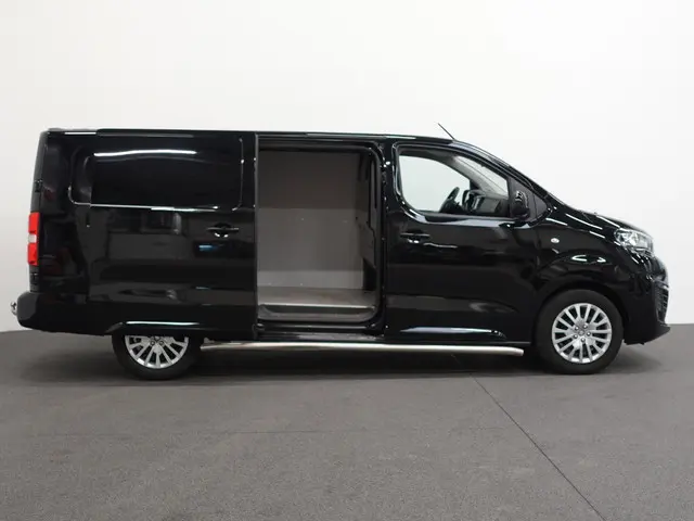 Peugeot Expert 2.0 BlueHDI 145PK L3 Automaat 2023 Diesel 36