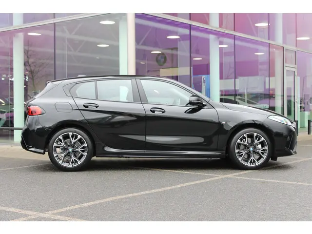 BMW 1 Serie 120 M Sport Automaat 2025 Benzine 9