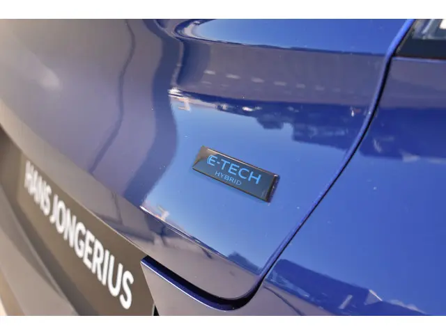 Renault Captur esprit Alpine 2025 Hybride Benzine 8