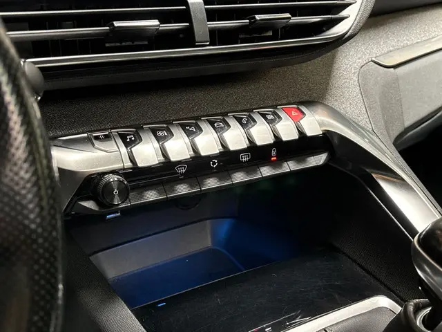 Peugeot 3008 1.2 PureTech GT Line 2019 Benzine 10