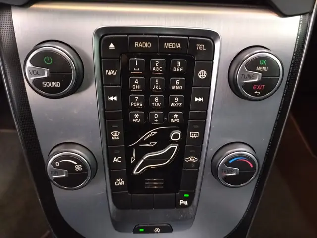 Volvo V40 2.0 D2 Ocean Race Lage km stand!! 2015 Diesel 14