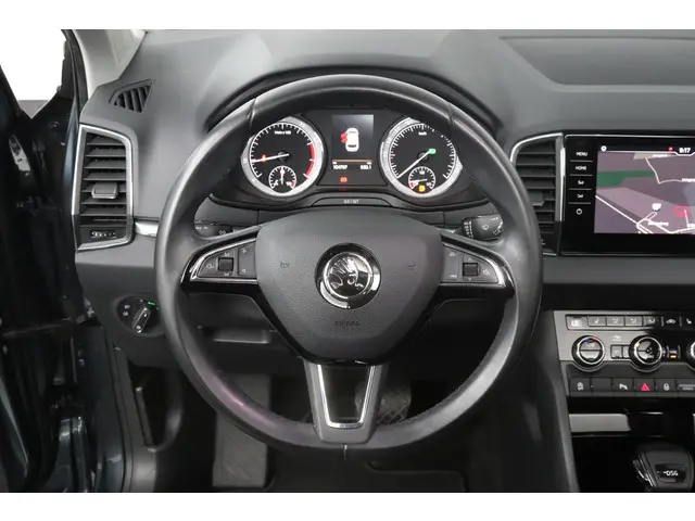 Škoda Karoq 1.5 TSI ACT Style Business 2019 Benzine 22