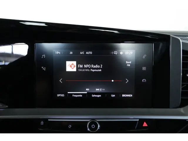 Opel Mokka-e 50-kWh 11kW Elegance 2023 Elektrisch 29