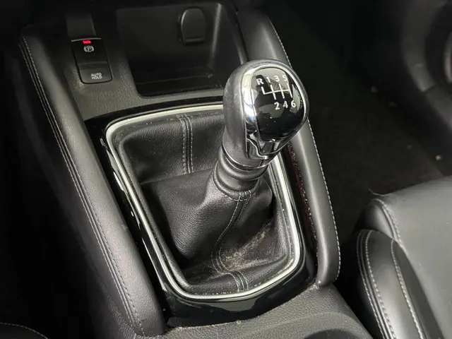 Nissan QASHQAI 1.3 DIG-T Tekna + 2021 Benzine 24