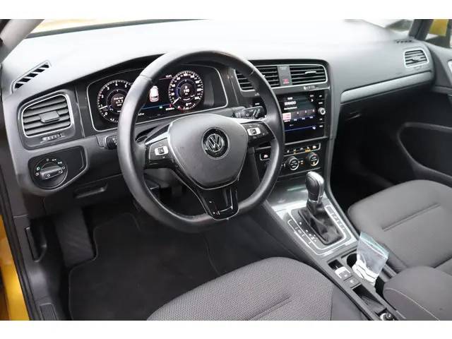 Volkswagen Golf 1.4 TSI Highline Business R 2018 Benzine 5