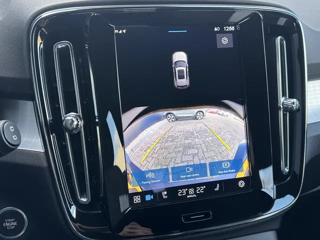 Volvo XC40 2.0 B4 Plus Dark 2025 Benzine 14