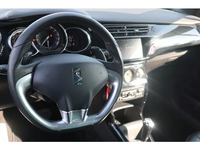 DS DS 3 1.2 PureTech Business 2014 Benzine 3