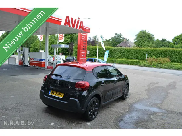 Citroën C3 PT S&S Shine 2018 Benzine 2
