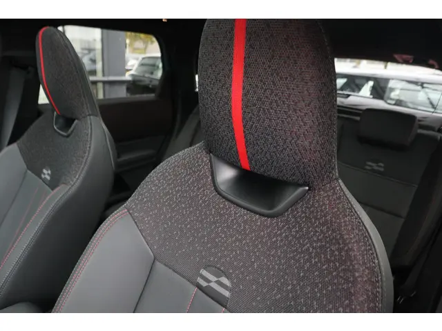 MINI Countryman C John Cooper Works 2025 Benzine 15