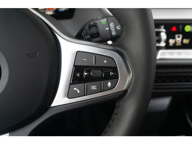 BMW 1 Serie 5-deurs 2023 Benzine 21