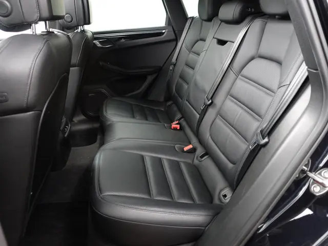 Porsche Macan 3.6 Turbo- 2014 Benzine 26