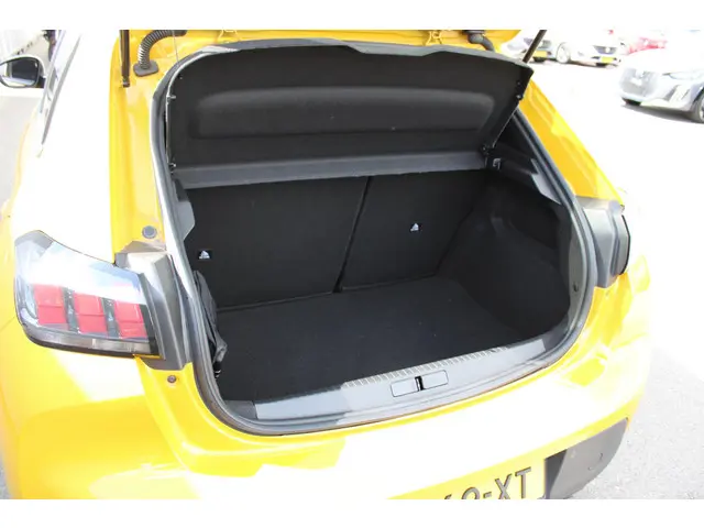 Peugeot 208 1.2 PureTech Active Pack 2023 Benzine 11