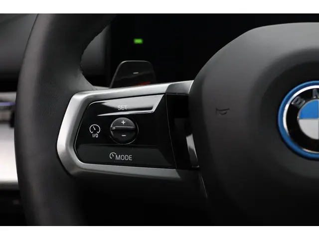 BMW 5 Serie Sedan 530e 2024 Hybride Benzine 14