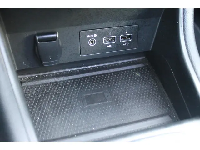 Renault Captur 1.0 TCe 100 Bi-Fuel Intens 2020 Benzine 18