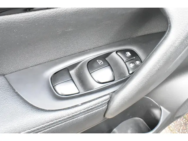 Nissan QASHQAI 1.2 Tekna 2017 Benzine 31