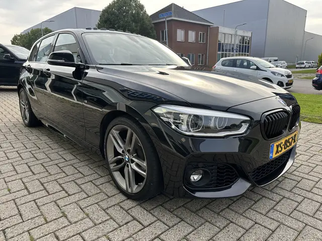 BMW 1 Serie 118i High Executive 2019 Benzine 6