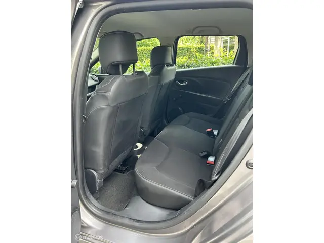 Renault Clio Estate 0.9 TCe Expression 2016 Benzine 10