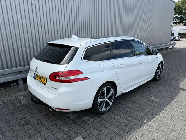 Peugeot 308 2