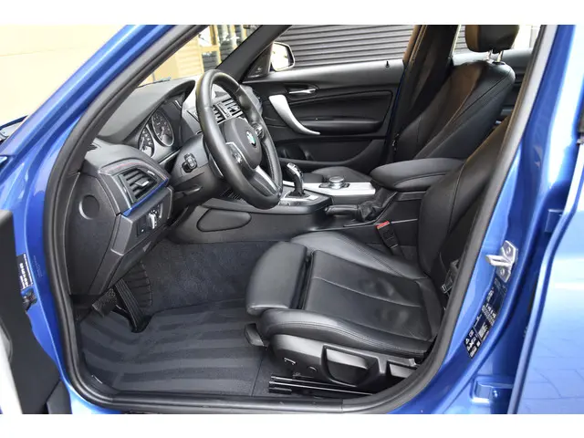 BMW 1 Serie M140i xDrive 2017 Benzine 10