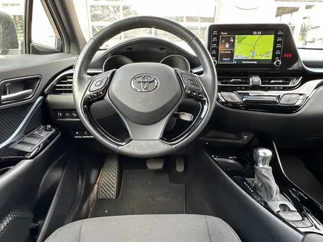 Toyota C-HR 1.8 Hybrid Executive 2022 Hybride Benzine 4