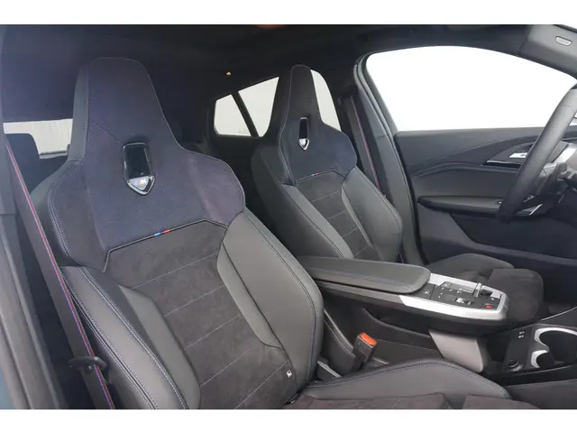 BMW X2 sDrive20i 2026 Benzine 9