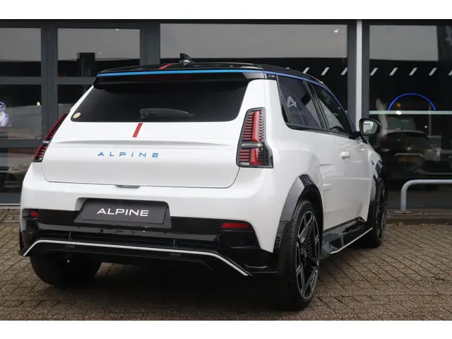 Alpine A290 3