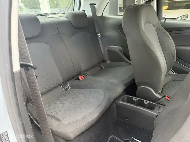 Opel ADAM 1.2 Airco cruisecontrol 2015 Benzine 11