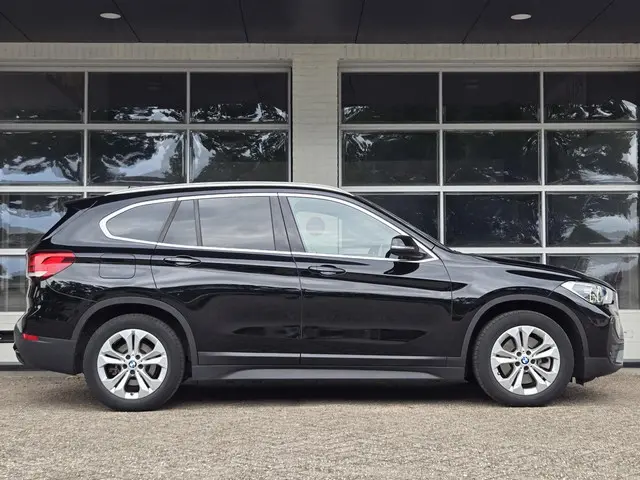 BMW X1 xDrive25e eDrive Edition 2021 Hybride Benzine 9