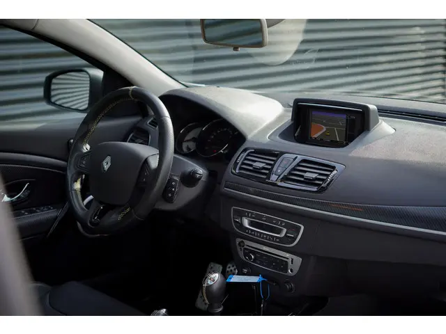 Renault Mégane Coupé 2.0 T Renault Sport 2014 Benzine 28