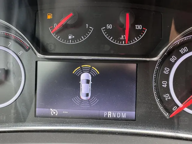 Opel Insignia 1.6 T Edition 2013 Benzine 16