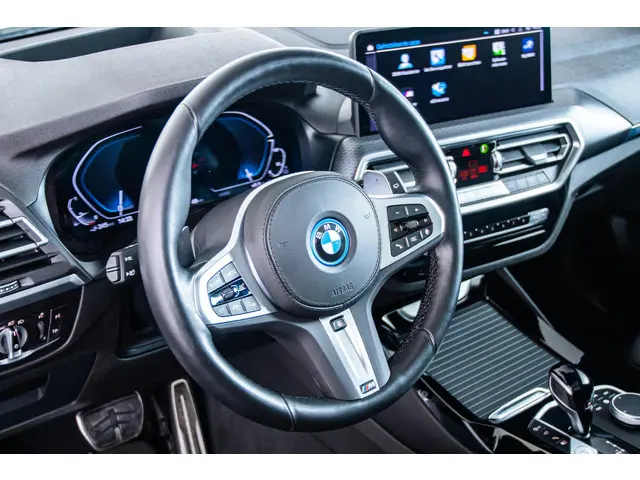 BMW X3 xDrive30e High Executive 2022 Hybride Benzine 33