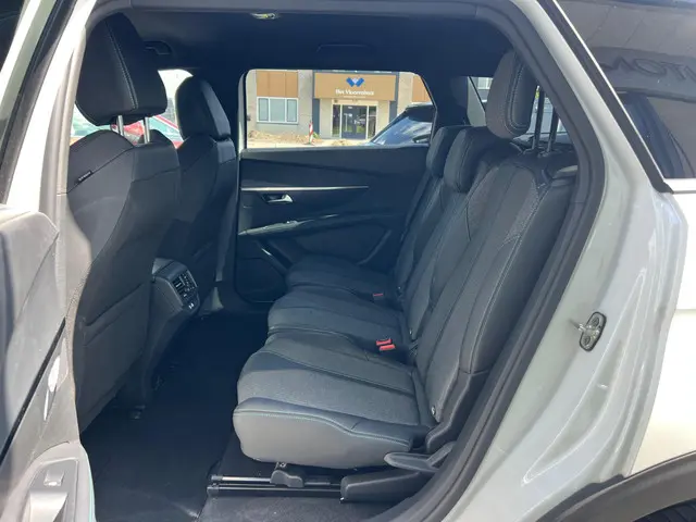 Peugeot 5008 1.2 PureTech Allure 2024 Benzine 6