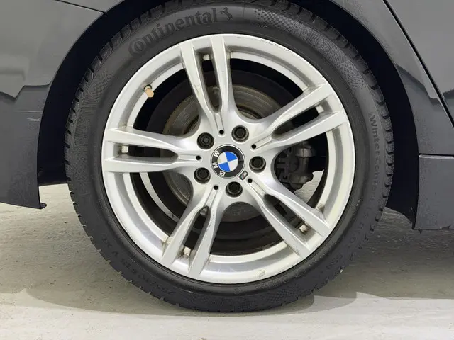 BMW 3 Serie Touring 318i M Sport Aut8 2019 Benzine 50