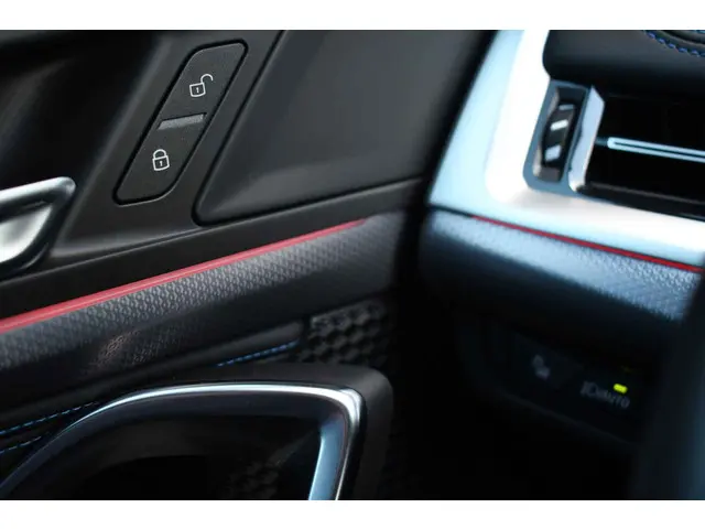 BMW X1 sDrive18i M-Sport 2025 Benzine 13