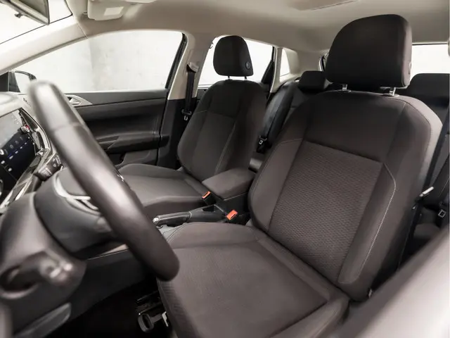 Volkswagen Polo 1.0 Sportline 2018 Benzine 13