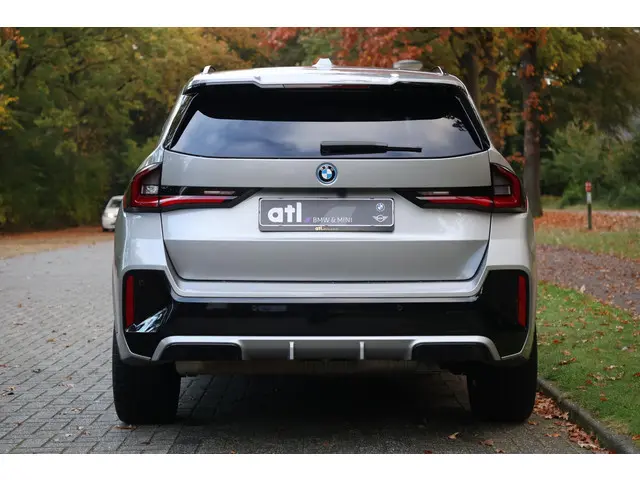 BMW X1 xDrive30e 2023 Hybride Benzine 6