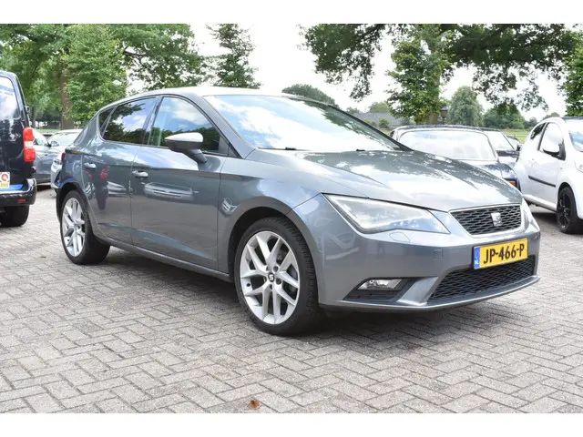 SEAT Leon 2