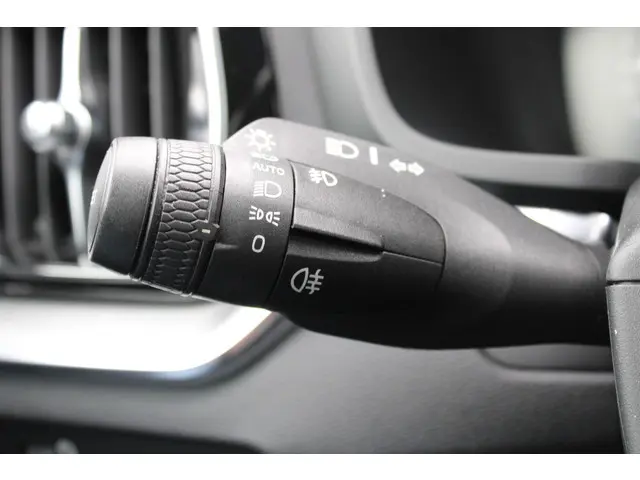 Volvo S60 T4 Automaat R-Design 2019 Benzine 21