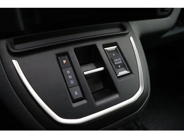 Fiat E-Scudo L2H1 SX 75 kWh 2022 Elektrisch 17