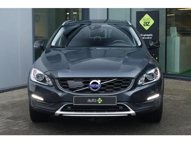 Volvo V60 Cross Country 2.0 D3 Polar+ 2018 Diesel 8