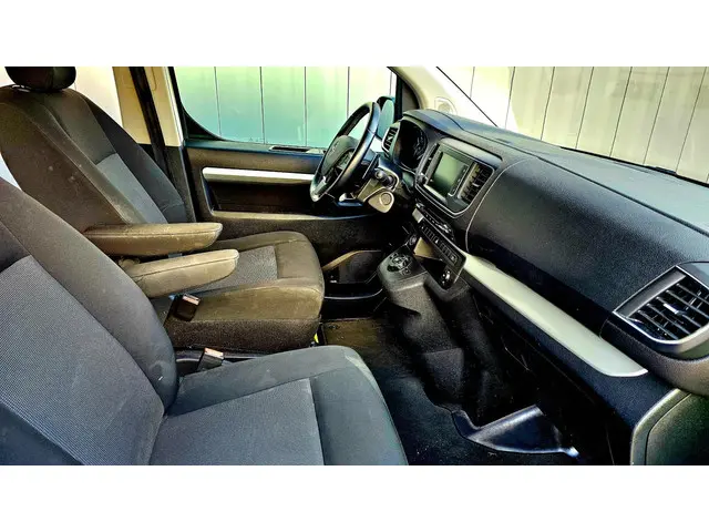 Opel Vivaro 2.0 CDTI L3H1 DC Innovation 2021 Diesel 27