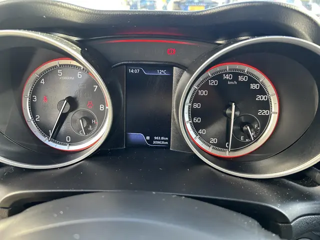 Suzuki Swift 1.2 Style Smart Hybrid 2021 Benzine 9