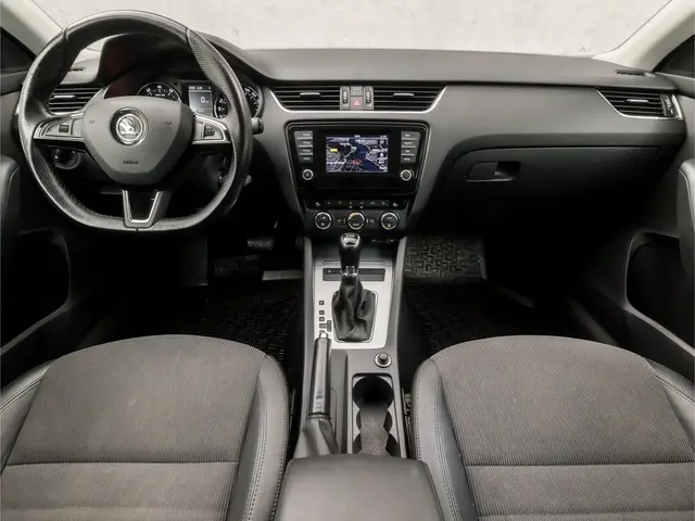 Škoda Octavia Combi 1.4 TSI Greentech Deluxe 2015 Benzine 6