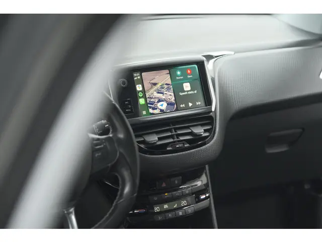 Peugeot 2008 3