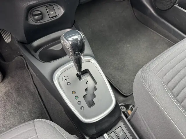 Toyota Yaris 1.5 Hybrid Active 2019 Hybride Benzine 16