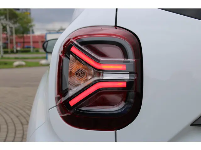 Dacia Duster TCe 130 Journey 2023 Benzine 12