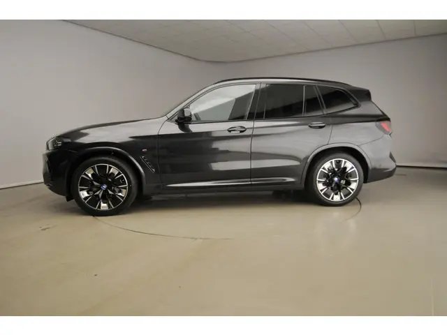 BMW iX3 High Executive Edition 80 kWh 2025 Elektrisch 2