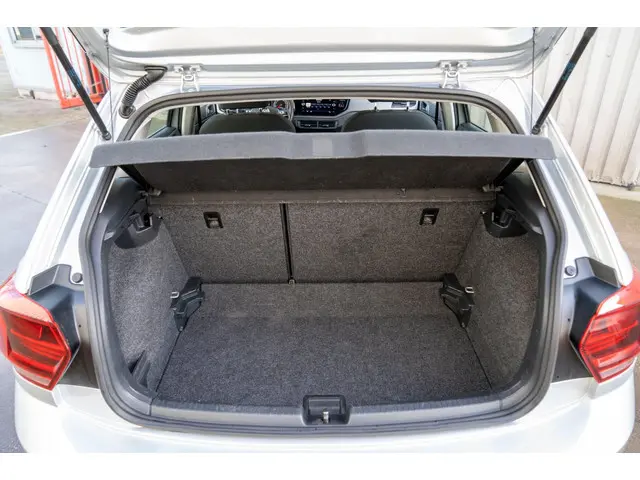 Volkswagen Polo 1.0 TSI Comfortline 2019 Benzine 19