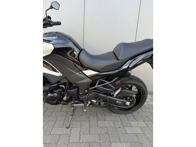 Kawasaki Versys 1100 SE 2025 Benzine 13