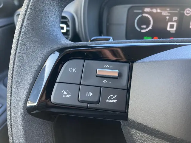 Opel Combo-e 136pk L2 50kWh 2025 Elektrisch 12